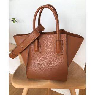 トゥデイフル(TODAYFUL)のmarjour キャメル　ショルダートートバック　美品(トートバッグ)