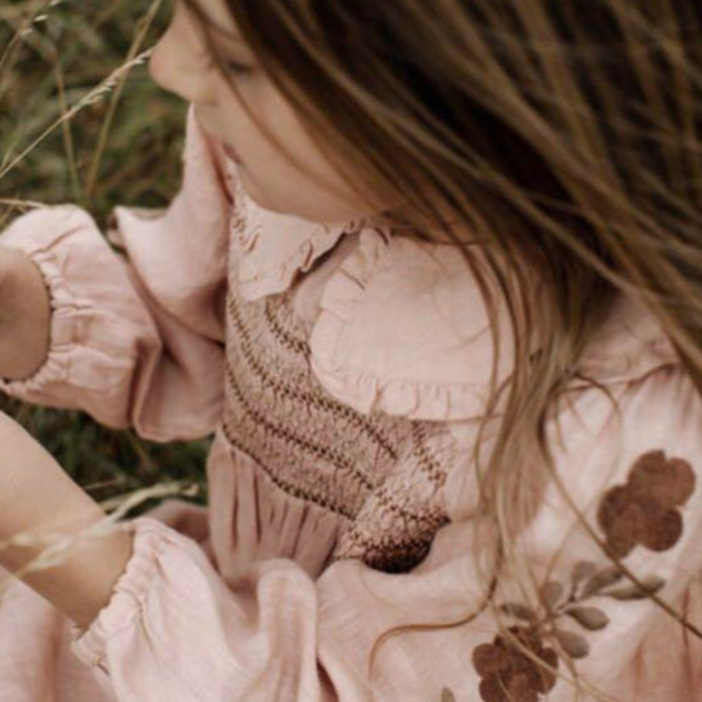 Caramel baby&child (キャラメルベビー&チャイルド)のmmm様専用Apolina Nancy Dress Carnation 3-5Y キッズ/ベビー/マタニティのキッズ服女の子用(90cm~)(ワンピース)の商品写真