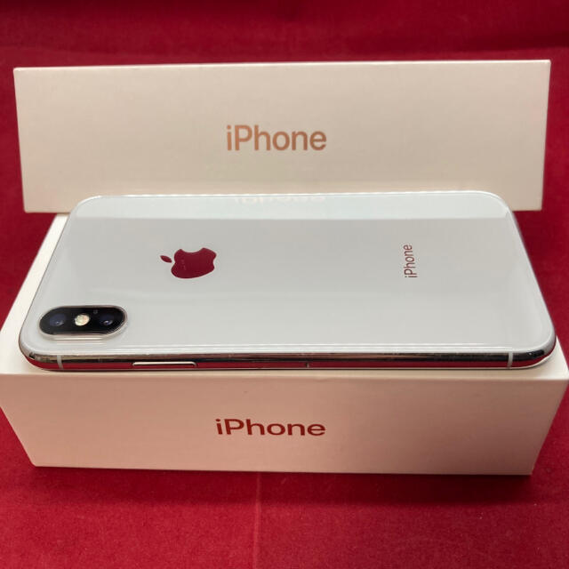 Apple(アップル)のSIMフリー iPhoneX 64GB シルバー スマホ/家電/カメラのスマートフォン/携帯電話(スマートフォン本体)の商品写真