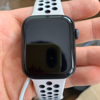 Apple Watch series5 本体　GPS 44mm　ナイキモデル