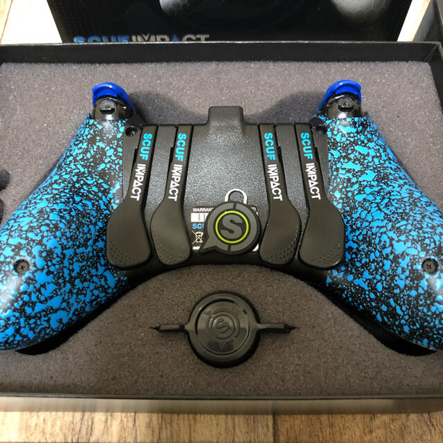 PlayStation4(プレイステーション4)のスカフコントローラーscuf impactフルカスタム エンタメ/ホビーのゲームソフト/ゲーム機本体(その他)の商品写真