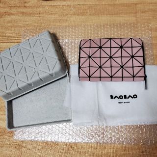 イッセイミヤケ(ISSEY MIYAKE)の新品未使用タグ付き　BAOBAO 財布　スモークピンク(財布)