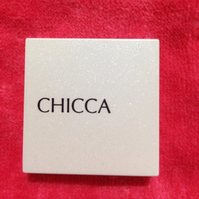 CHICCA ブルーアイシャドウ コスメ/美容のベースメイク/化粧品(アイシャドウ)の商品写真