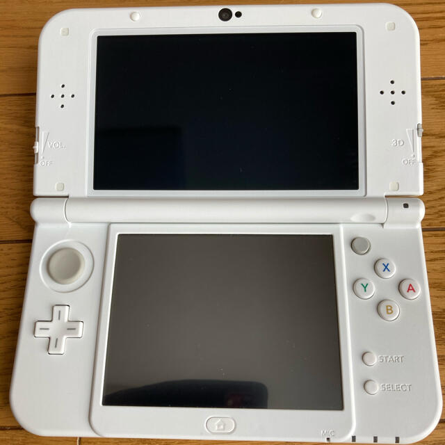 ニンテンドー3DS(ニンテンドー3DS)のNintendo 3DS NEW ニンテンドー 本体 LL パールホワイト エンタメ/ホビーのゲームソフト/ゲーム機本体(携帯用ゲーム機本体)の商品写真