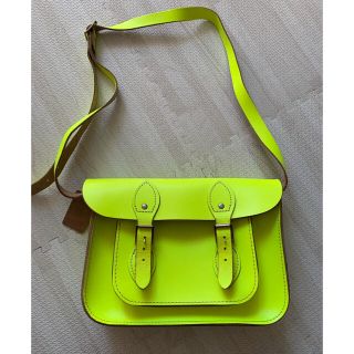 マイケルコース(Michael Kors)のレザーサッチェル　蛍光イエローバッグ(ショルダーバッグ)