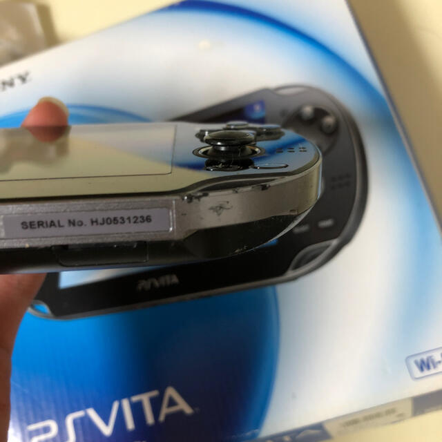 psvita 本体+8GBメモリ+カバー 2