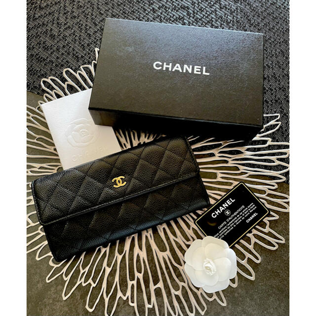 人気ブランドを CHANEL - 美品 シャネル 二つ折りマトラッセ長財布