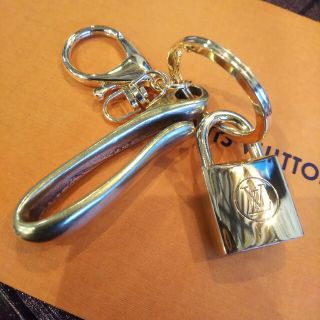 ヴィトン Louis Vuitton キーホルダー メンズ の通販 600点以上 ルイヴィトンのメンズを買うならラクマ ヴィトン Louis Vuitton キーホルダー メンズ の通販 600点以上 ルイヴィトンのメンズを買うならラクマ