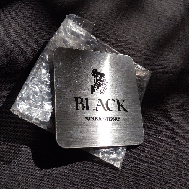 ニッカウヰスキー(ニッカウイスキー)の【非売品・未使用】ブラックニッカ　ステンレスコースター★BLACK NIKKA エンタメ/ホビーのコレクション(ノベルティグッズ)の商品写真