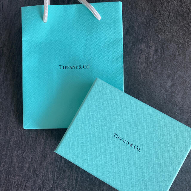 Tiffany & Co.(ティファニー)のTiffany ティファニー　カードケース レディースのファッション小物(名刺入れ/定期入れ)の商品写真