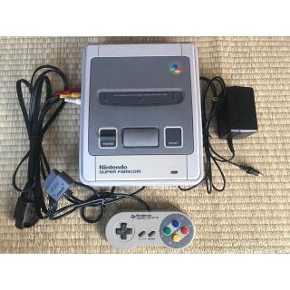任天堂　スーパーファミコン　本体(家庭用ゲーム機本体)