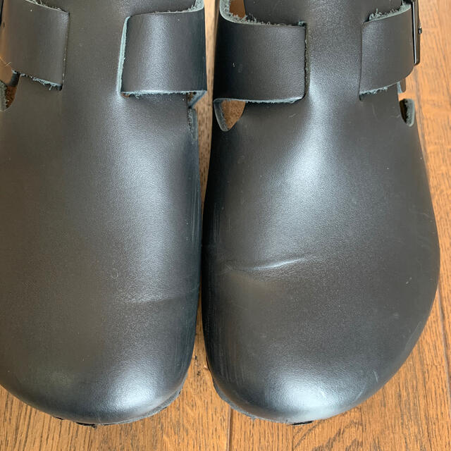 BIRKENSTOCK(ビルケンシュトック)のBIRKENSTOCK ビルケン　レディース　38  黒レザー レディースの靴/シューズ(ローファー/革靴)の商品写真