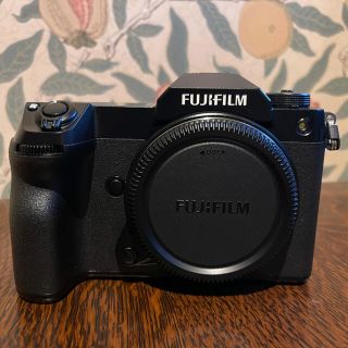 フジフイルム(富士フイルム)のFUJIFILM GFX 100S(デジタル一眼)