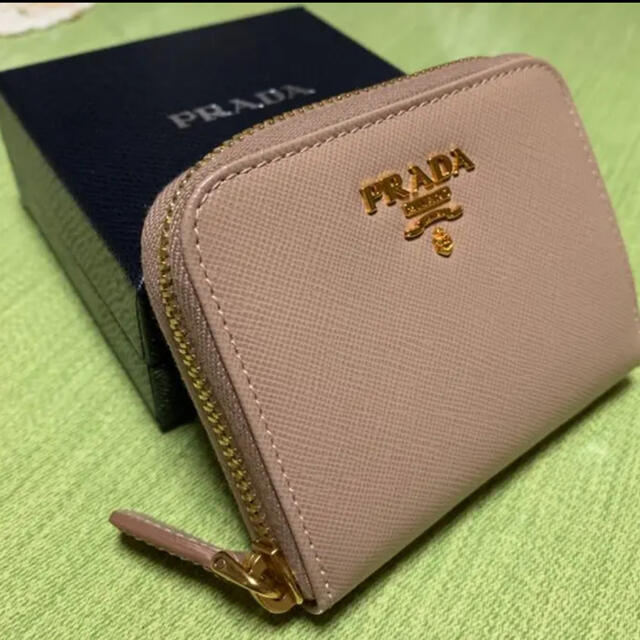 2023激安通販小物直販純正 PRADA コインケース ベージュ - winterparksmiles.com