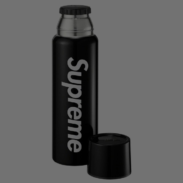 Supreme - ヘタレ様専用/SIGG Vacuum Insulated 0.75Bottleの通販 by ...
