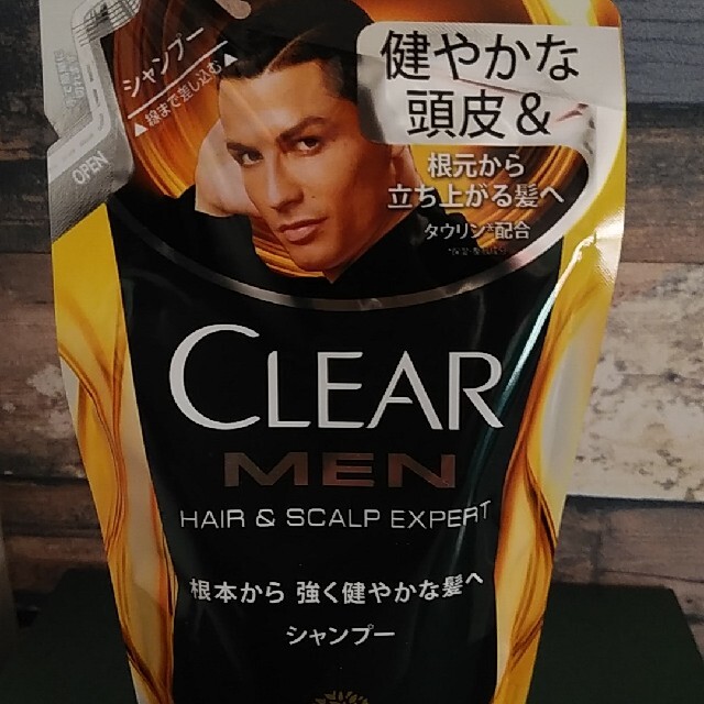 clear(クリア)のCLEAR  ヘア＆スカルプ エキスパートシリーズ シャンプー   コスメ/美容のヘアケア/スタイリング(シャンプー)の商品写真