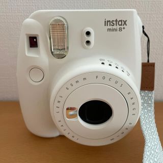 フジフイルム(富士フイルム)のチェキ instax mini8＋ (ホワイト)(フィルムカメラ)