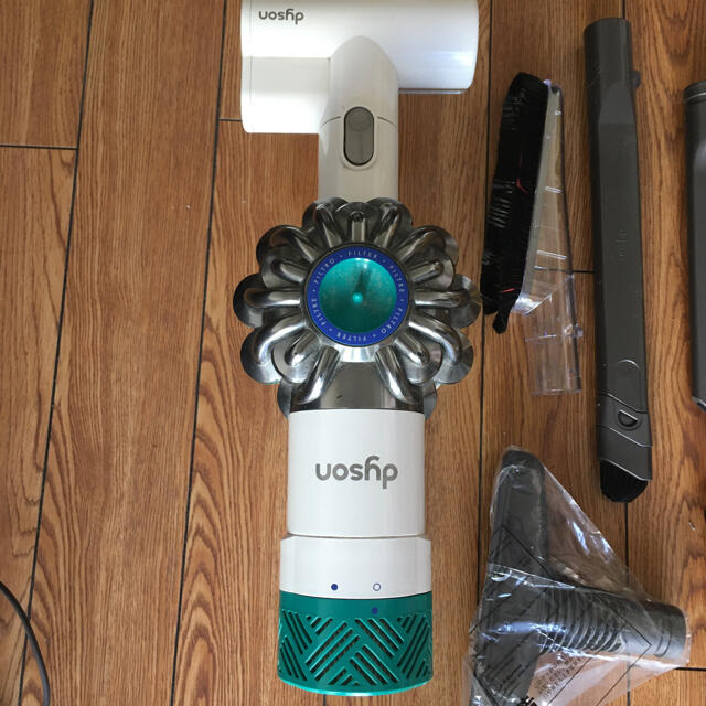 Dyson - dyson HH08 COM N dyson V6 Mattress +の通販 by いろいろ