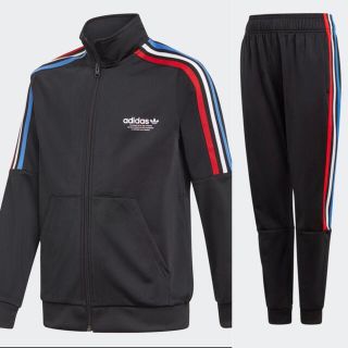 アディダス(adidas)のプニ様専用【新品】アディダスジャージ上下セット　170(その他)