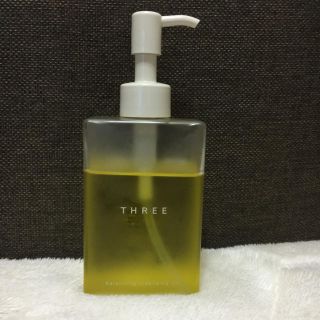 スリー(THREE)のTHREEクレンジングオイル(クレンジング/メイク落とし)