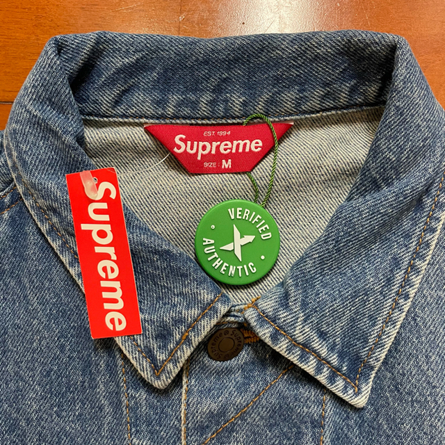 Supreme(シュプリーム)のSupreme New York Painted Trucker Jacket メンズのジャケット/アウター(Gジャン/デニムジャケット)の商品写真