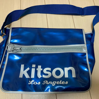 キットソン(KITSON)のkitoson キットソン　ショルダーバッグ(ショルダーバッグ)