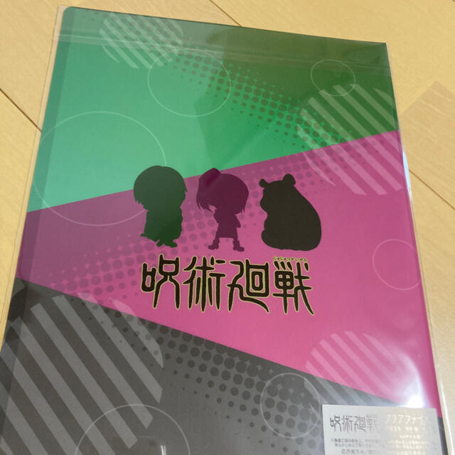 新品　呪術廻戦　缶バッジ　クリアファイル　2年生　セット エンタメ/ホビーのアニメグッズ(バッジ/ピンバッジ)の商品写真