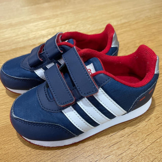 adidas(アディダス)のアディダス　シューズ  14cm ベルクロ  adidasneo スニーカー キッズ/ベビー/マタニティのベビー靴/シューズ(~14cm)(スニーカー)の商品写真