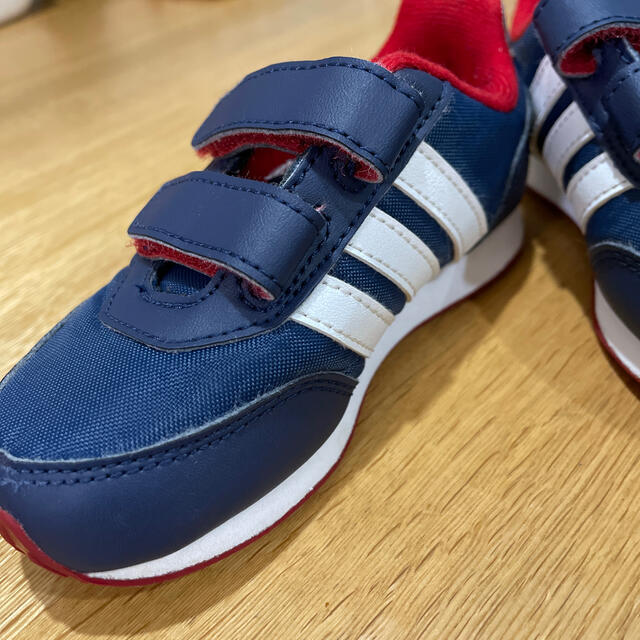 adidas(アディダス)のアディダス　シューズ  14cm ベルクロ  adidasneo スニーカー キッズ/ベビー/マタニティのベビー靴/シューズ(~14cm)(スニーカー)の商品写真