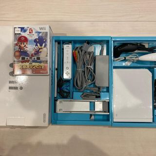 ウィー(Wii)のWii 本体➕ソフト　すぐ遊べるセット(家庭用ゲーム機本体)