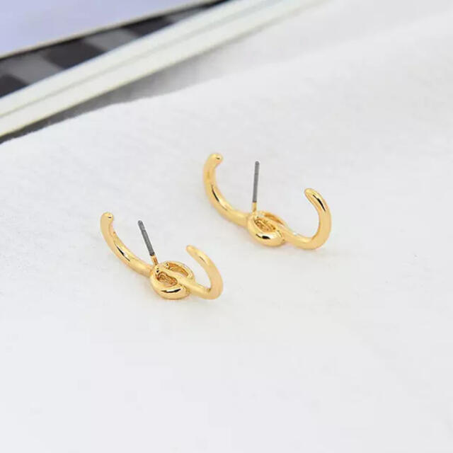 COS(コス)のEarcuff ring pierce No.212 レディースのアクセサリー(ピアス)の商品写真