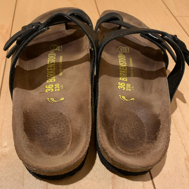 BIRKENSTOCK(ビルケンシュトック)の【SARA様専用】ビルケンシュトック　サンダル　36 レディースの靴/シューズ(サンダル)の商品写真