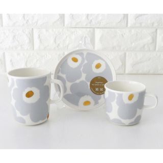 マリメッコ(marimekko)の期間限定販売！新品未使用値札シール付き★marimekko アイシーグレー 3点(食器)