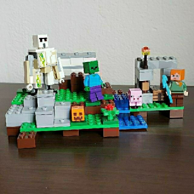 Lego(レゴ)の【used品】LEGO マインクラフト アイアンゴーレム キッズ/ベビー/マタニティのおもちゃ(知育玩具)の商品写真