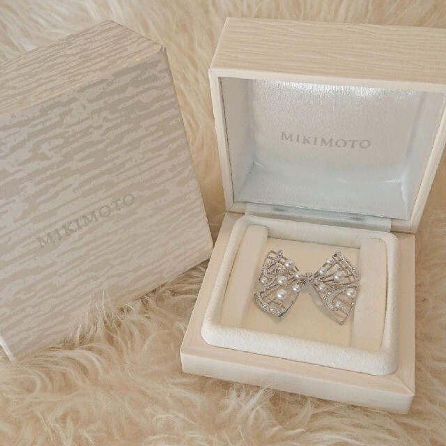 TASAKIモモさま専用☆  MIKIMOTO パール リボン ブローチ