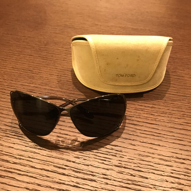 TOM FORD(トムフォード)のTOM FORD トムフォード サングラス Anjelica レディースのファッション小物(サングラス/メガネ)の商品写真