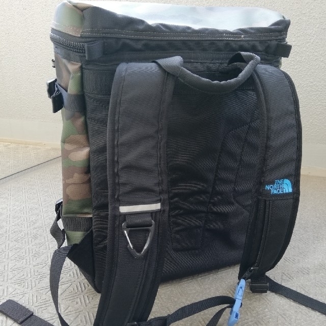 THE NORTH FACE(ザノースフェイス)のTHE NORTH FACE K BC FUSE BOX　迷彩柄　21L メンズのバッグ(バッグパック/リュック)の商品写真