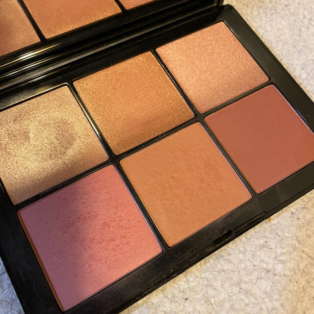 NARS(ナーズ)のNARS オーバーラスト チークパレット コスメ/美容のベースメイク/化粧品(チーク)の商品写真