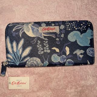 キャスキッドソン(Cath Kidston)の★　新品　キャスキッドソン　長財布　★　ネイビー(財布)