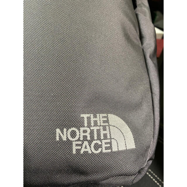 THE NORTH FACE(ザノースフェイス)のシャトルデイパック　スリム  Shuttle  Daypack  Slim  メンズのバッグ(バッグパック/リュック)の商品写真