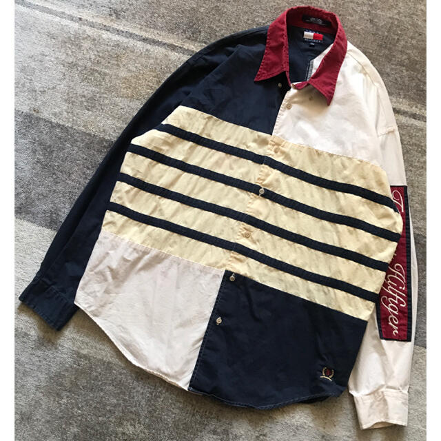 TOMMY HILFIGER(トミーヒルフィガー)の超レア 最高のデザイン 90's vintage トミーヒルフィガー 長袖シャツ メンズのトップス(シャツ)の商品写真