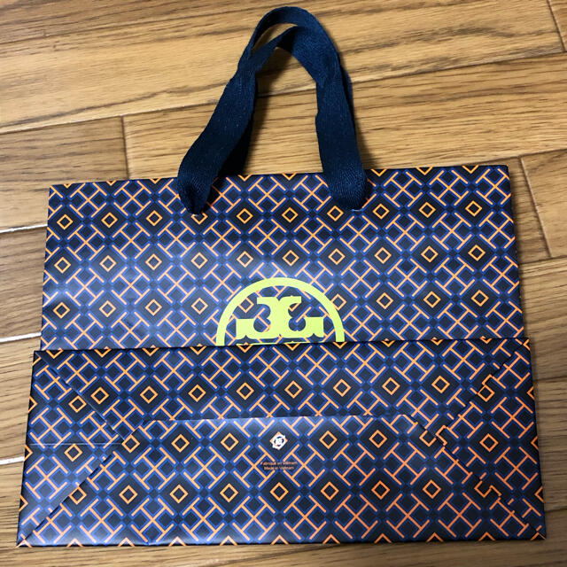 Tory Burch(トリーバーチ)のトリーバーチ Tory Burch 紙袋 レディースのバッグ(ショップ袋)の商品写真