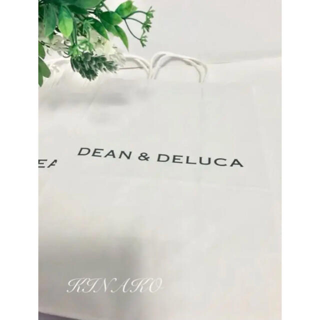 DEAN & DELUCA(ディーンアンドデルーカ)のDEAN&DELUCA 紙袋ホワイト６枚ショッパーショップ袋エコバッグラッピング レディースのバッグ(ショップ袋)の商品写真