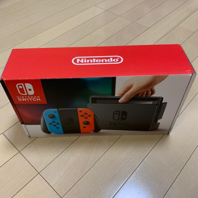 Nintendo Switch(ニンテンドースイッチ)のニンテンドースイッチ　本体 エンタメ/ホビーのゲームソフト/ゲーム機本体(家庭用ゲーム機本体)の商品写真