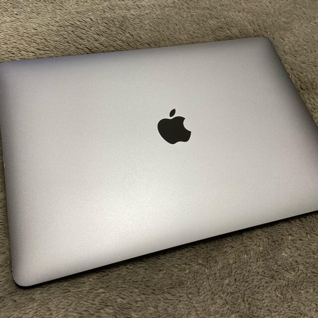 MacBook Pro15インチ 2017mid ストレージ256G メモ16g