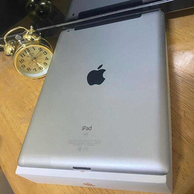 iPad(アイパッド)の美品　iPad2 32GB  WiFiモデル　アイパッド　第2世代 スマホ/家電/カメラのPC/タブレット(タブレット)の商品写真