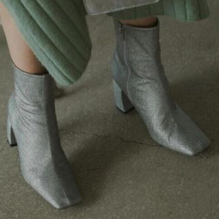 アメリヴィンテージ(Ameri VINTAGE)のAMERI VINTAGE SQUARE GLITTER BOOTS(ブーツ)