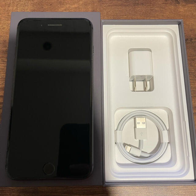 アイフォンiPhone 8 Plus Space Gray 256GB