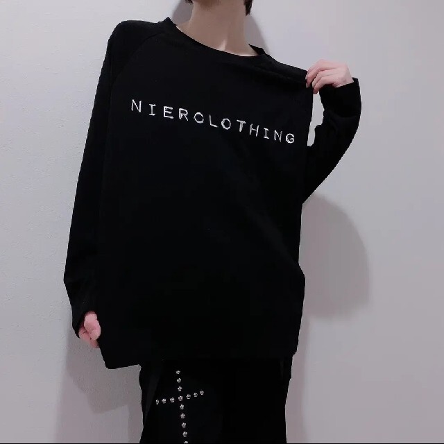 NieR シンプル刺繍ロゴロンＴ メンズのトップス(Tシャツ/カットソー(七分/長袖))の商品写真