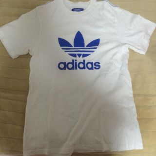 アディダス(adidas)のadidas Tシャツ(Tシャツ/カットソー(半袖/袖なし))